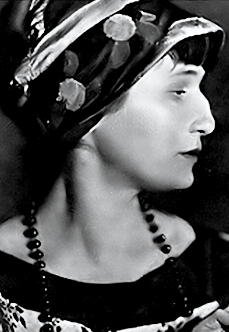Image of Anna Akhmatova